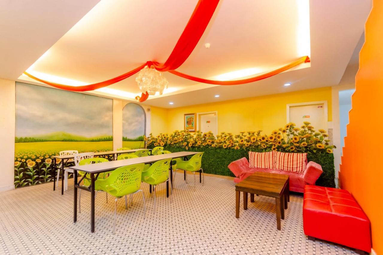 Sunflower Express Hotel Pontian Kecil Ngoại thất bức ảnh