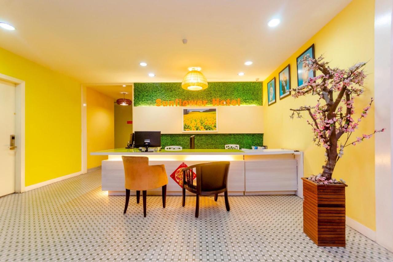 Sunflower Express Hotel Pontian Kecil Ngoại thất bức ảnh