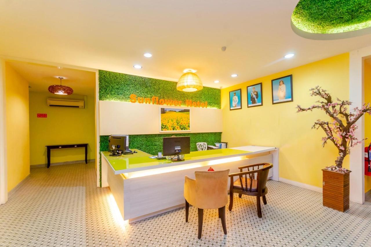 Sunflower Express Hotel Pontian Kecil Ngoại thất bức ảnh